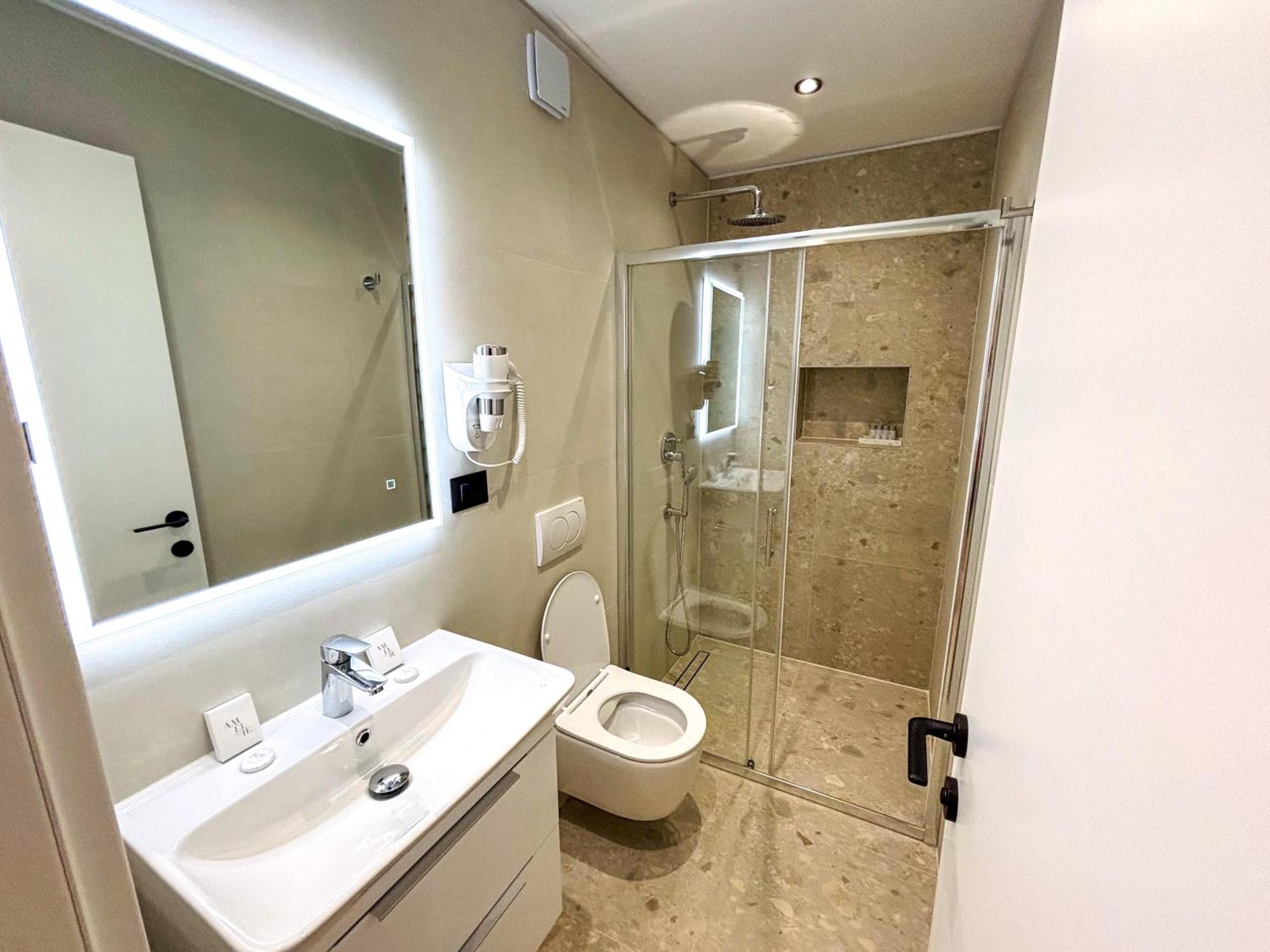 Marthinis Luxury Suites Split Dış mekan fotoğraf